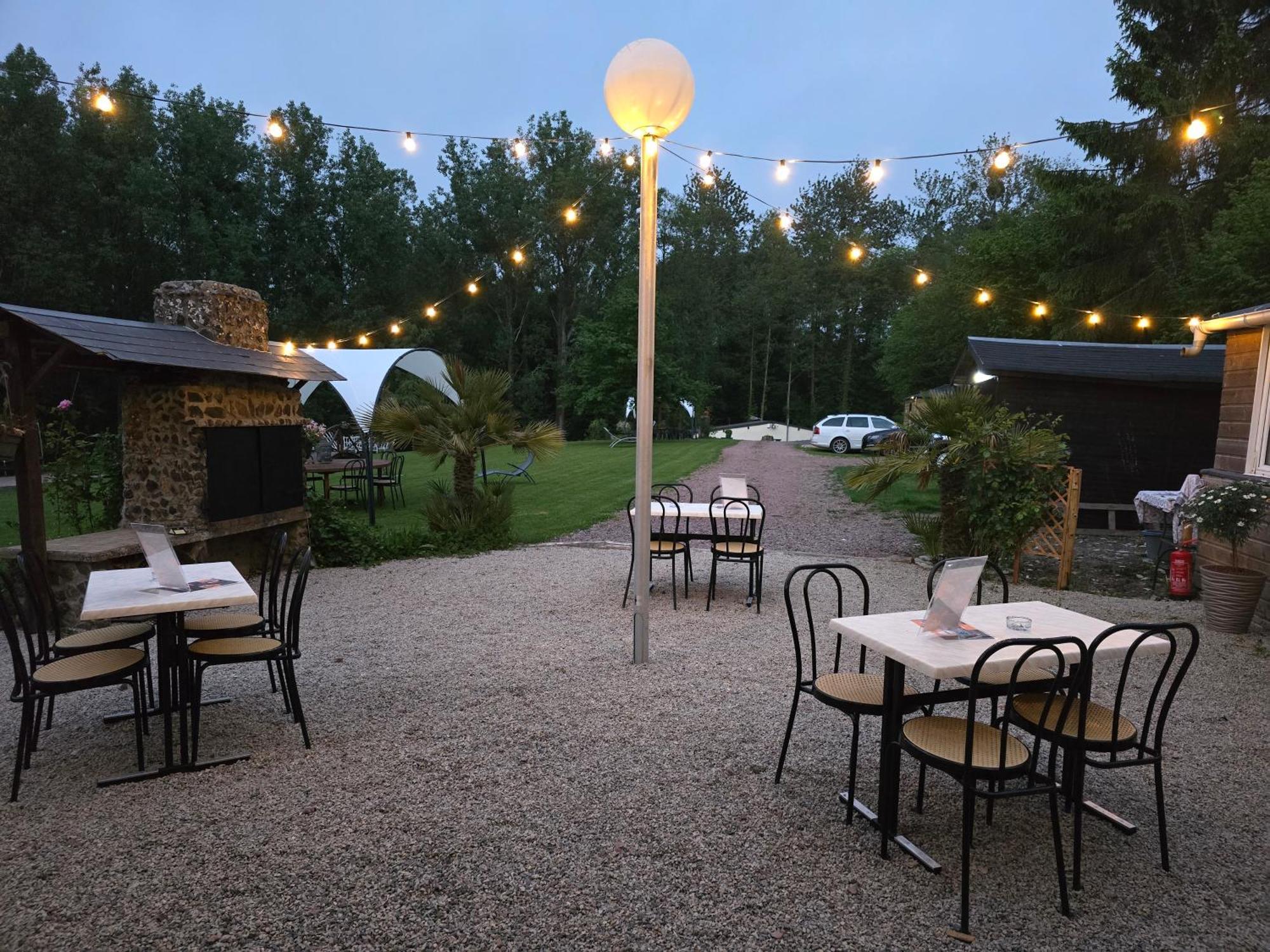 Clos Des Monts Saint-Martin-des-Besaces Bagian luar foto